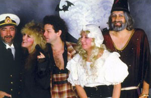 fmhalloween87tn.jpg